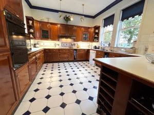 Photo 19- click for photo gallery